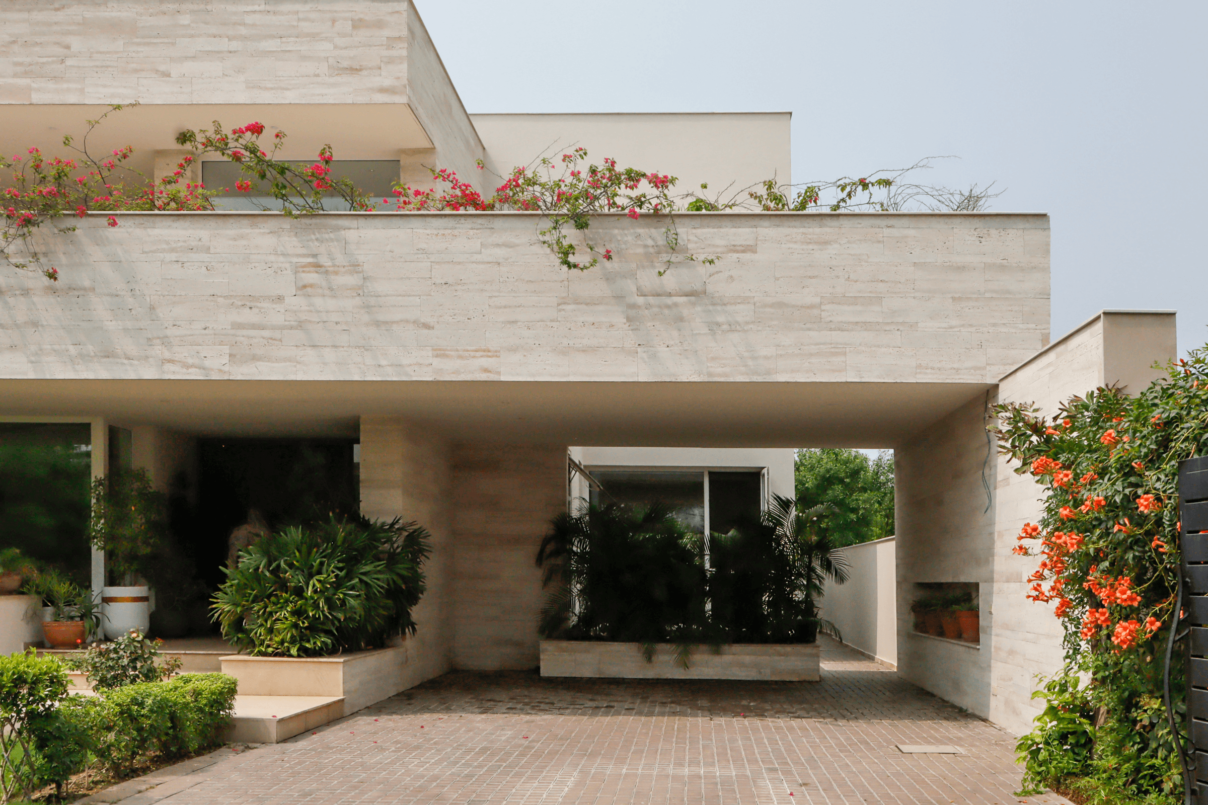 adeel-tariq-residence