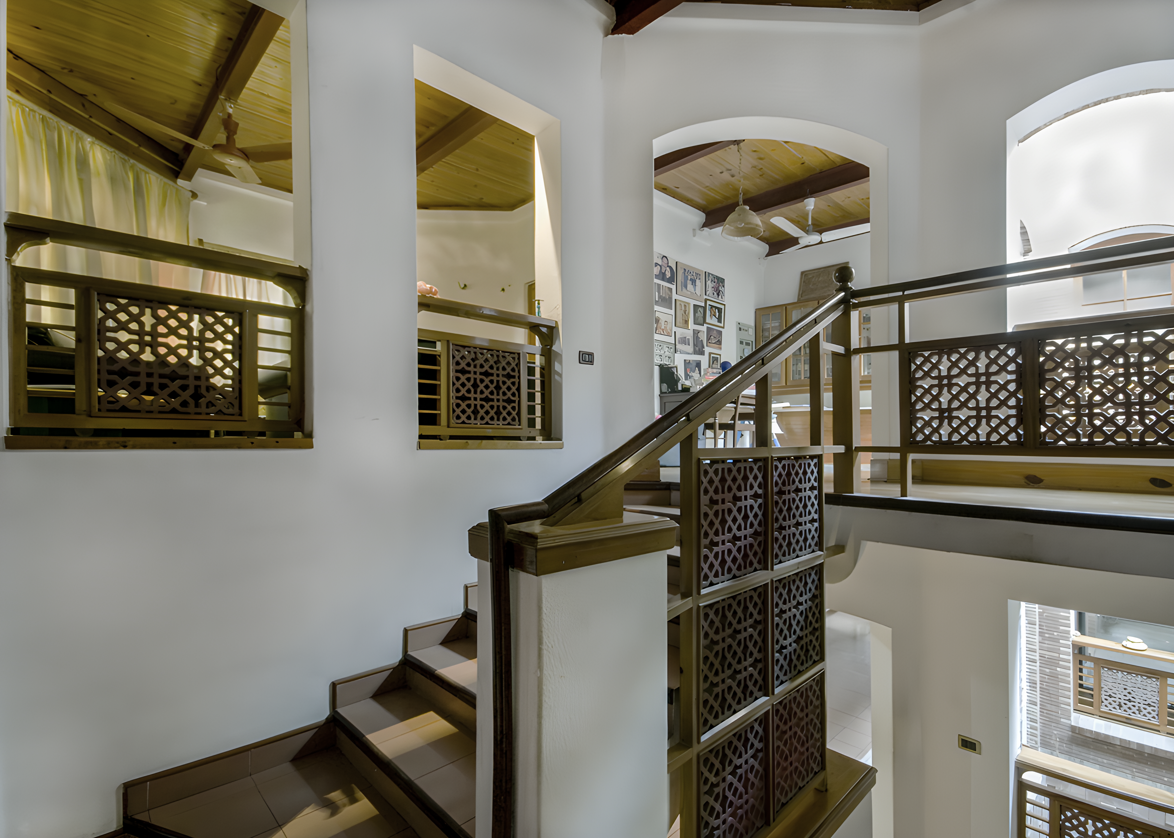 ghayoor-residence-1992