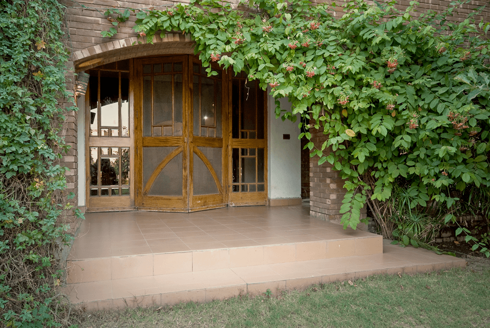 ghayoor-residence-1992