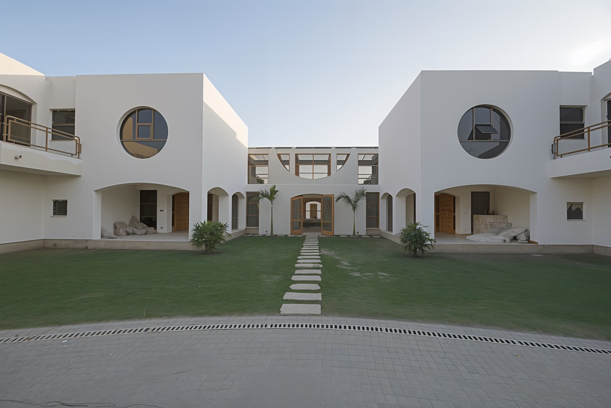 peerzada-complex