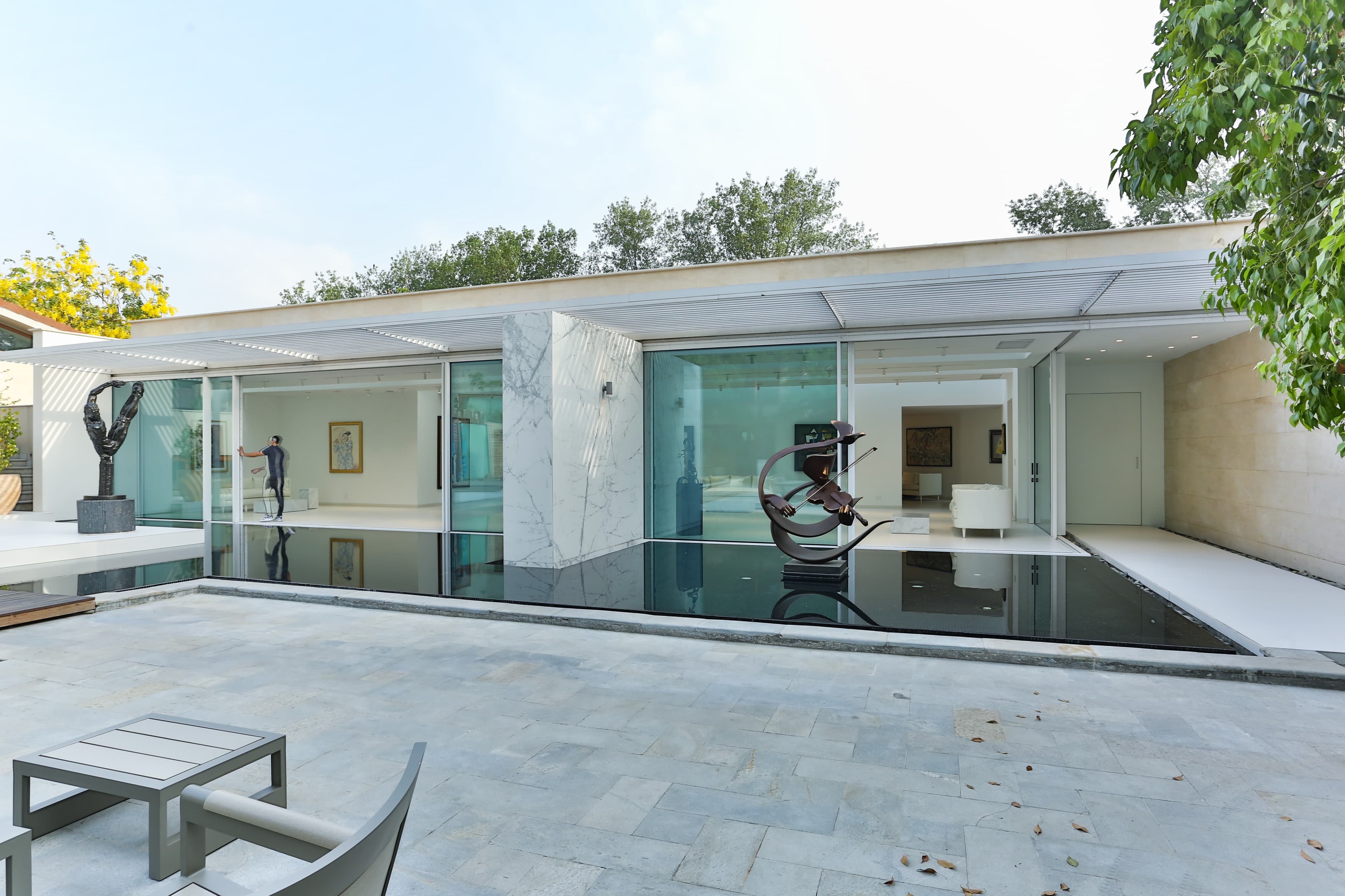 sadia-mansha-gallery