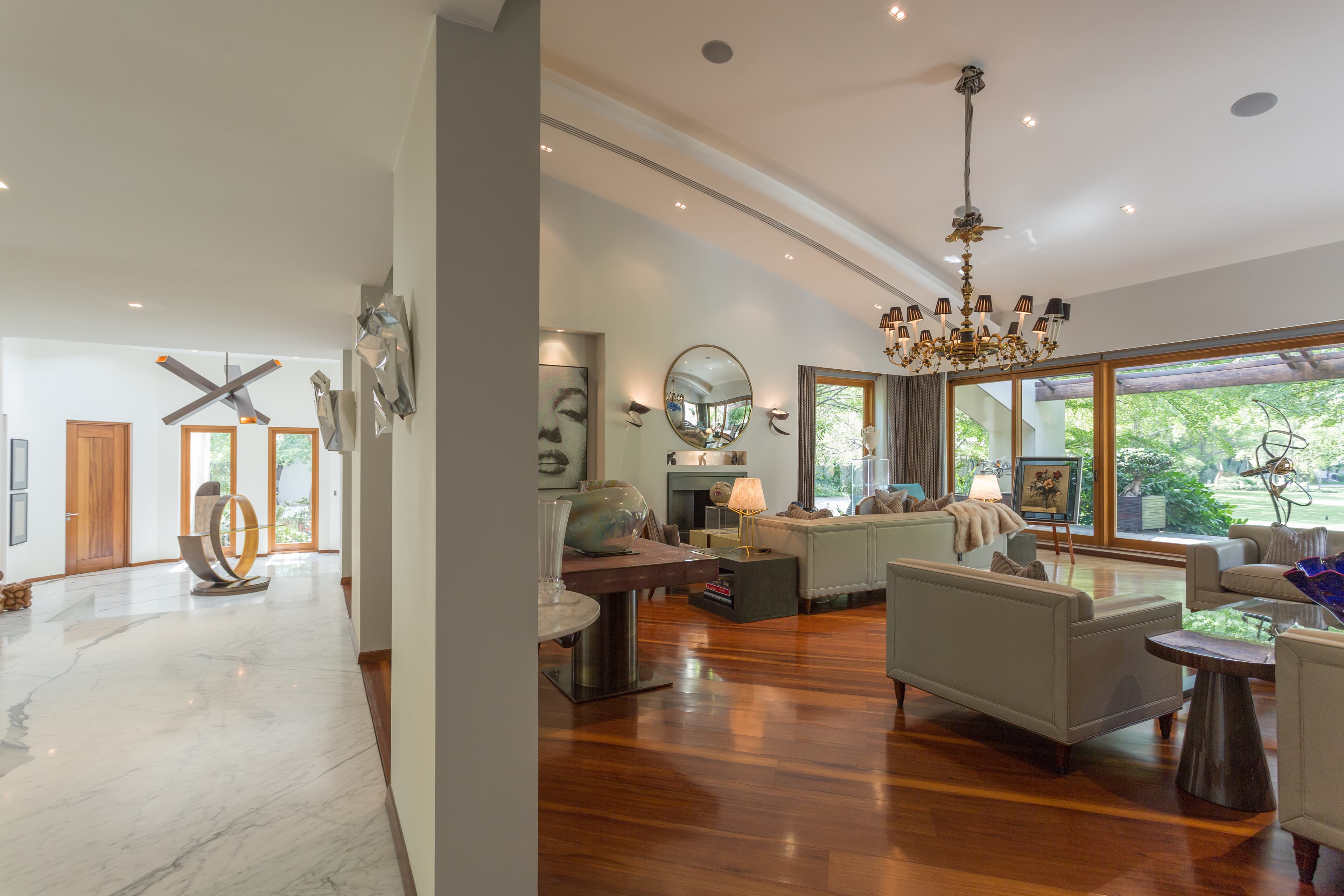 sadia-mansha-residence