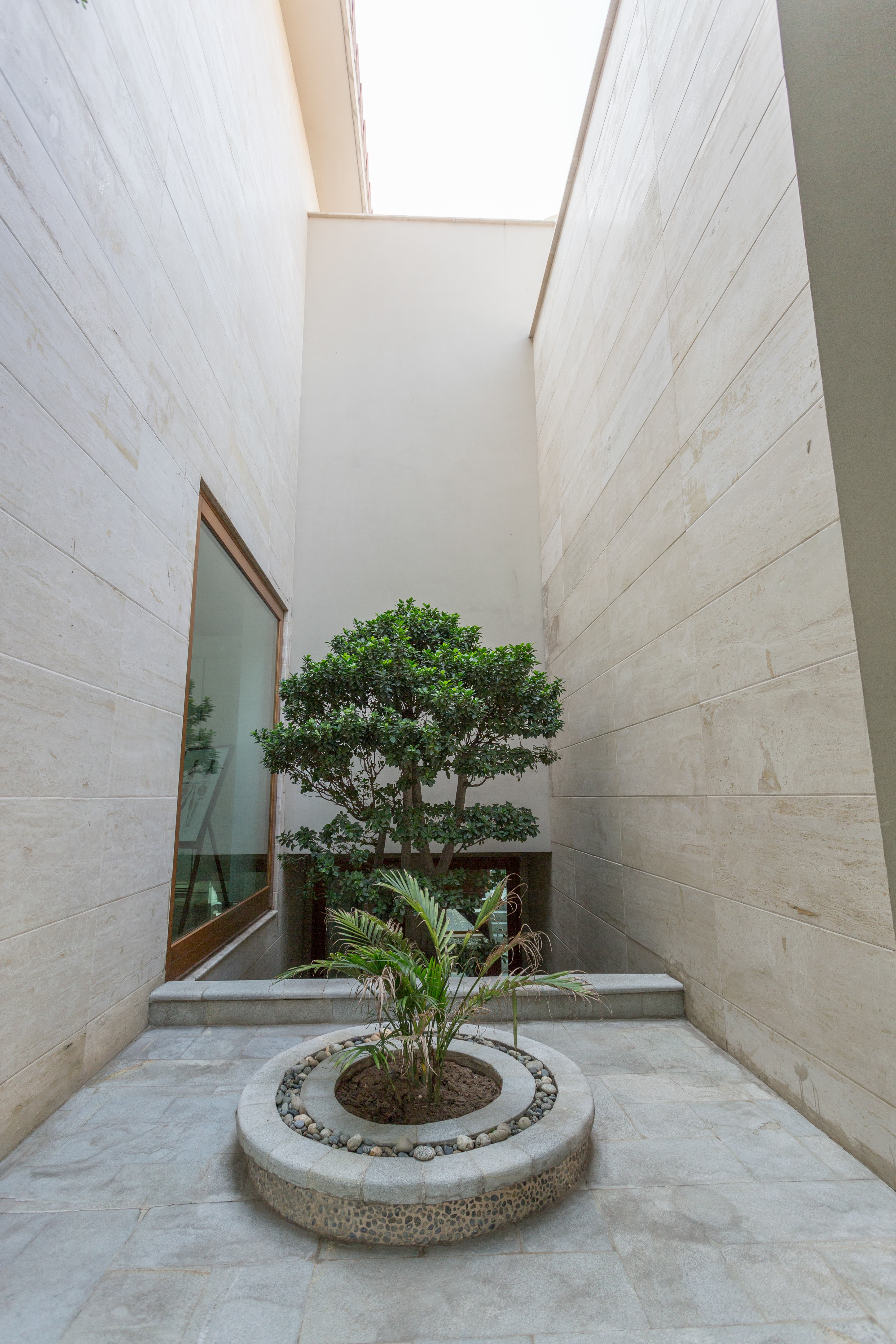 sadia-mansha-residence