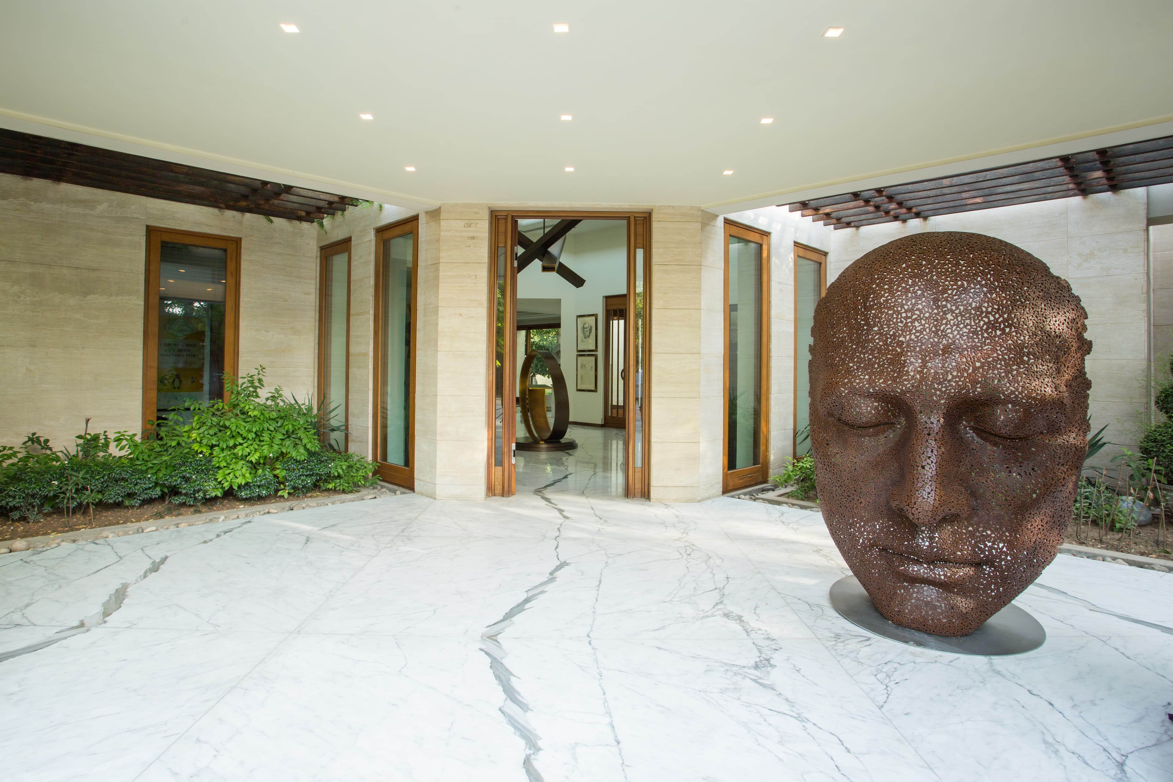 sadia-mansha-residence