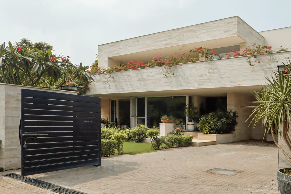 Adeel Tariq Residence